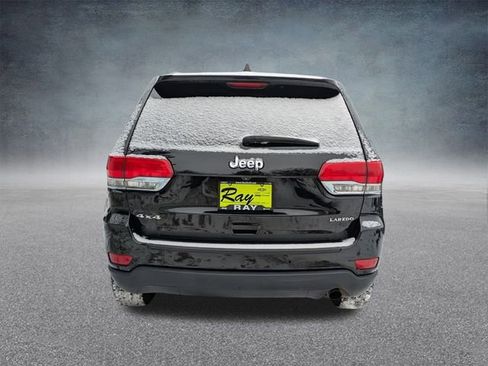 Certified 2017 Jeep Grand Cherokee Laredo image 5