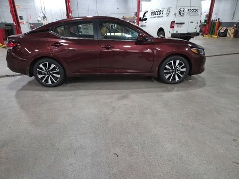 New 2025 Nissan Sentra SV w/ SV Premium Package image 2