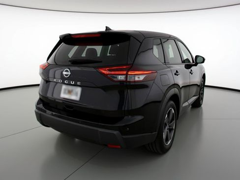Used 2025 Nissan Rogue SV image 9