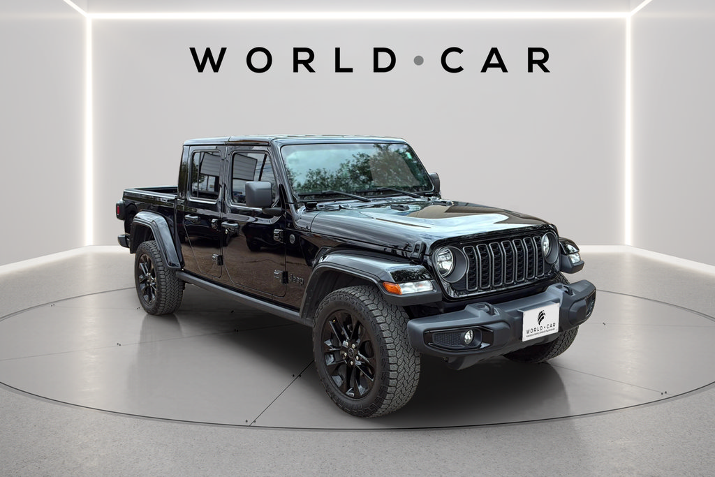 Used 2025 Jeep Gladiator Sport AWD/4WD image 1