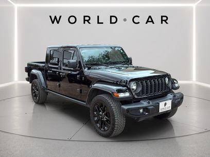Used 2025 Jeep Gladiator Sport