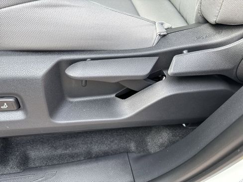 New 2025 Toyota Tacoma SR5 image 6