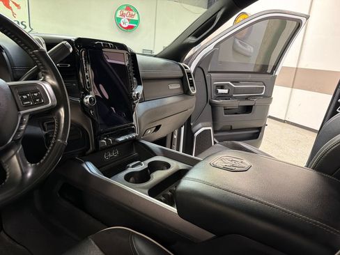 Used 2021 RAM 2500 Laramie AWD/4WD image 30