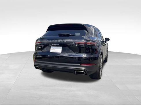 Used 2022 Porsche Cayenne AWD/4WD image 5