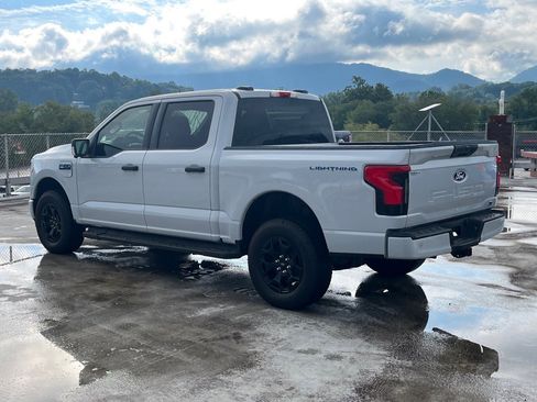 New 2025 Ford F150 Lightning XLT AWD/4WD image 4