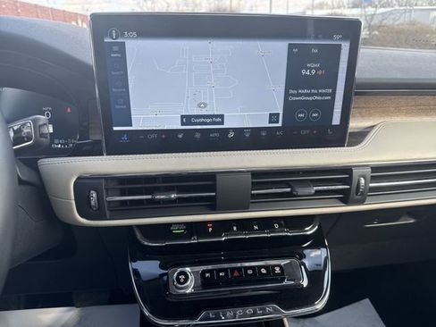 Used 2025 Lincoln Corsair Grand Touring w/ Equipment Group 302A image 19