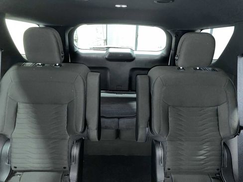 Used 2020 Ford Explorer XLT w/ Comfort Package AWD/4WD image 22