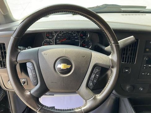 Used 2021 Chevrolet Express 3500 LT w/ LT Preferred Equipment Group RWD image 26