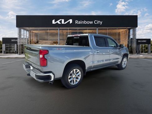 Used 2019 Chevrolet Silverado 1500 LTZ w/ LTZ Plus Package AWD/4WD image 5