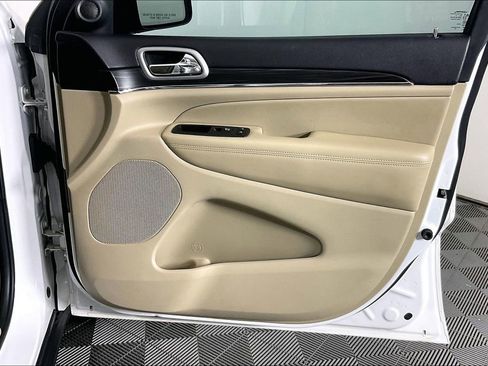 Used 2019 Jeep Grand Cherokee Limited RWD image 24