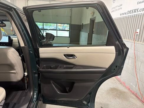 Used 2022 Nissan Pathfinder SL w/ SL Premium Package AWD/4WD image 14
