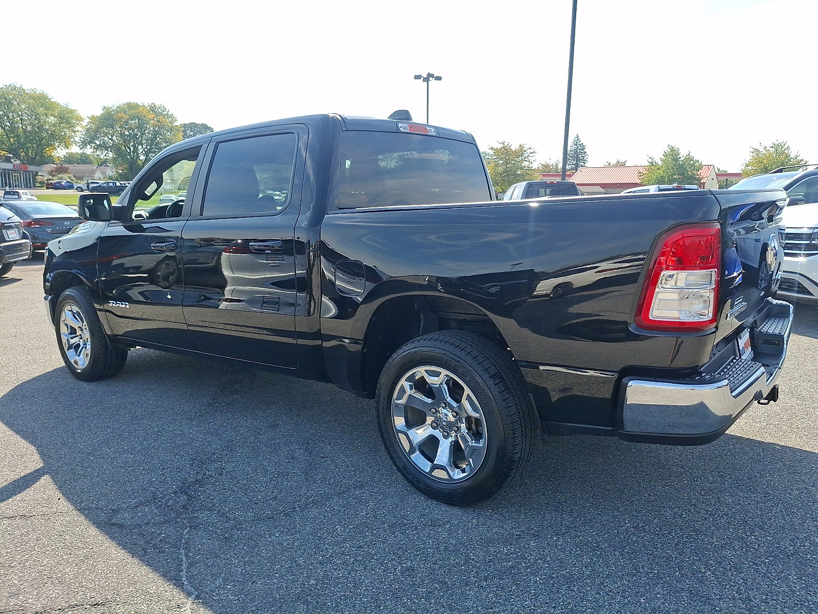 Used 2022 RAM 1500 Big Horn AWD/4WD image 4