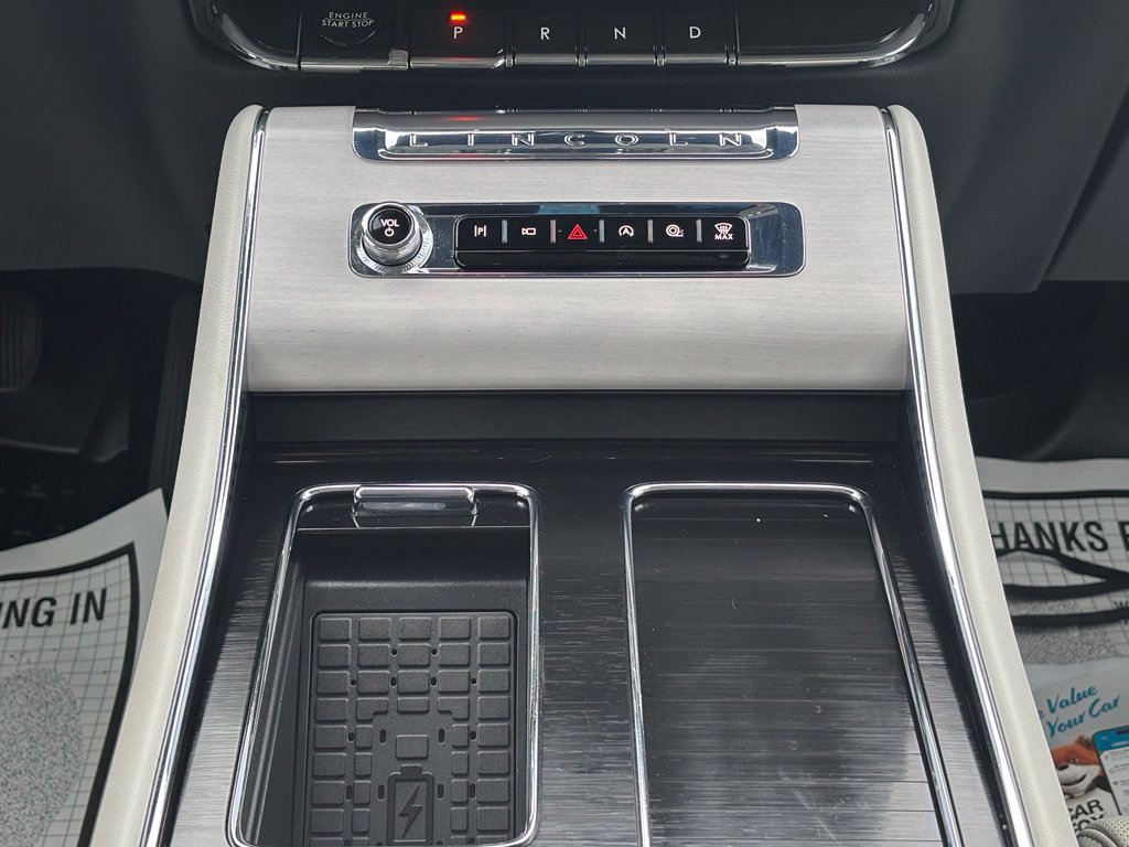 Used 2025 Lincoln Aviator Reserve w/ Equipment Group 201A AWD/4WD image 30