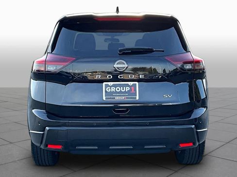 Used 2024 Nissan Rogue SV FWD image 5