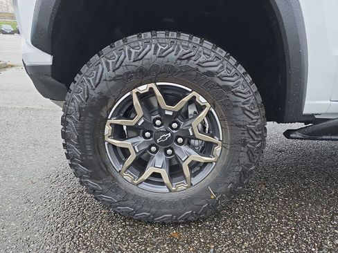 New 2026 Chevrolet Colorado ZR2 w/ Technology Package image 38