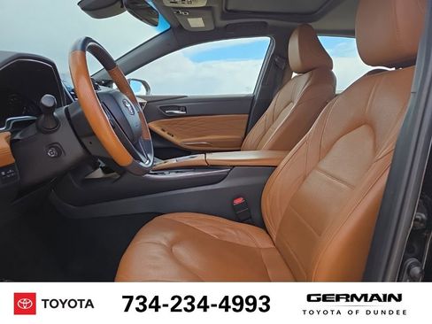 Used 2022 Toyota Avalon Limited w/ Advanced Safety Package FWD image 13