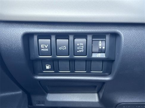Used 2025 Subaru Forester Limited image 23