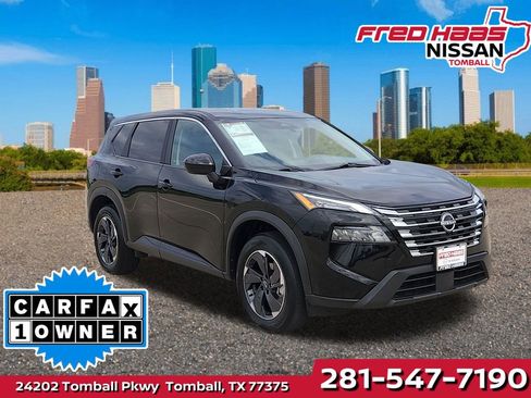 Used 2025 Nissan Rogue SV AWD/4WD image 1