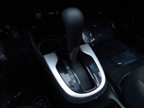 Used 2016 Honda Fit EX image 19