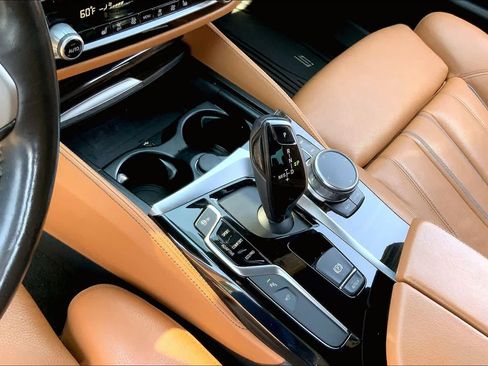 Used 2019 BMW 530i w/ M Sport Package RWD image 15