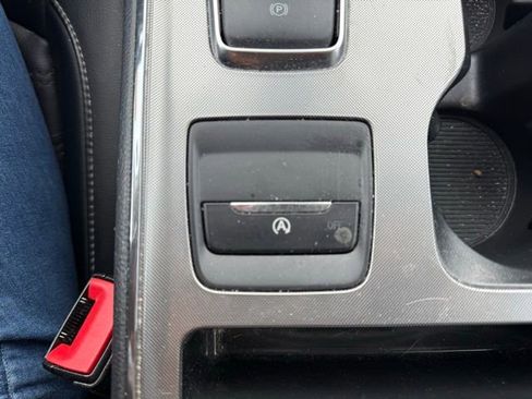 Used 2022 Ford Edge SEL w/ Convenience Package image 28