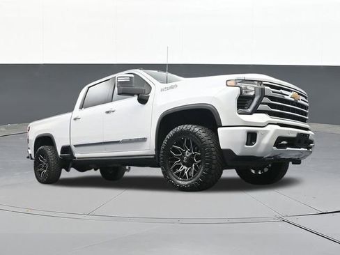 Used 2024 Chevrolet Silverado 2500 High Country w/ Technology Package AWD/4WD image 54