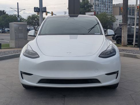 Used 2023 Tesla Model Y Long Range AWD/4WD image 10