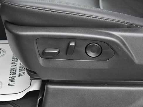 Used 2025 Chevrolet Silverado 1500 LTZ w/ Technology Package image 18