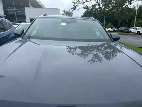 Certified 2024 Volkswagen Atlas Cross Sport SE w/ Panoramic Sunroof Package AWD/4WD image 10