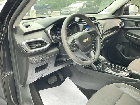Certified 2023 Chevrolet TrailBlazer LT w/ Convenience Package AWD/4WD image 10