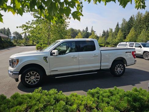 Used 2021 Ford F150 Lariat w/ Equipment Group 501A Mid AWD/4WD image 4