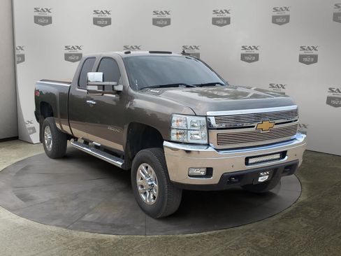 Used 2012 Chevrolet Silverado 2500 LT w/ Interior Plus Package AWD/4WD image 1