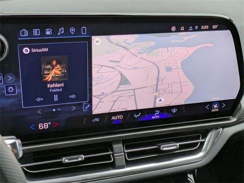 New 2026 Chevrolet Equinox EV LT image 17