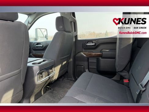 Used 2021 GMC Sierra 1500 Elevation w/ Preferred Package image 7