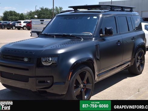 Used 2023 Land Rover Defender 110 X AWD/4WD image 1
