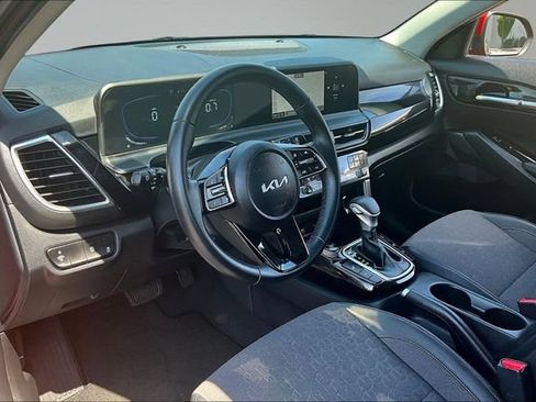 Used 2026 Kia Seltos S AWD/4WD image 17