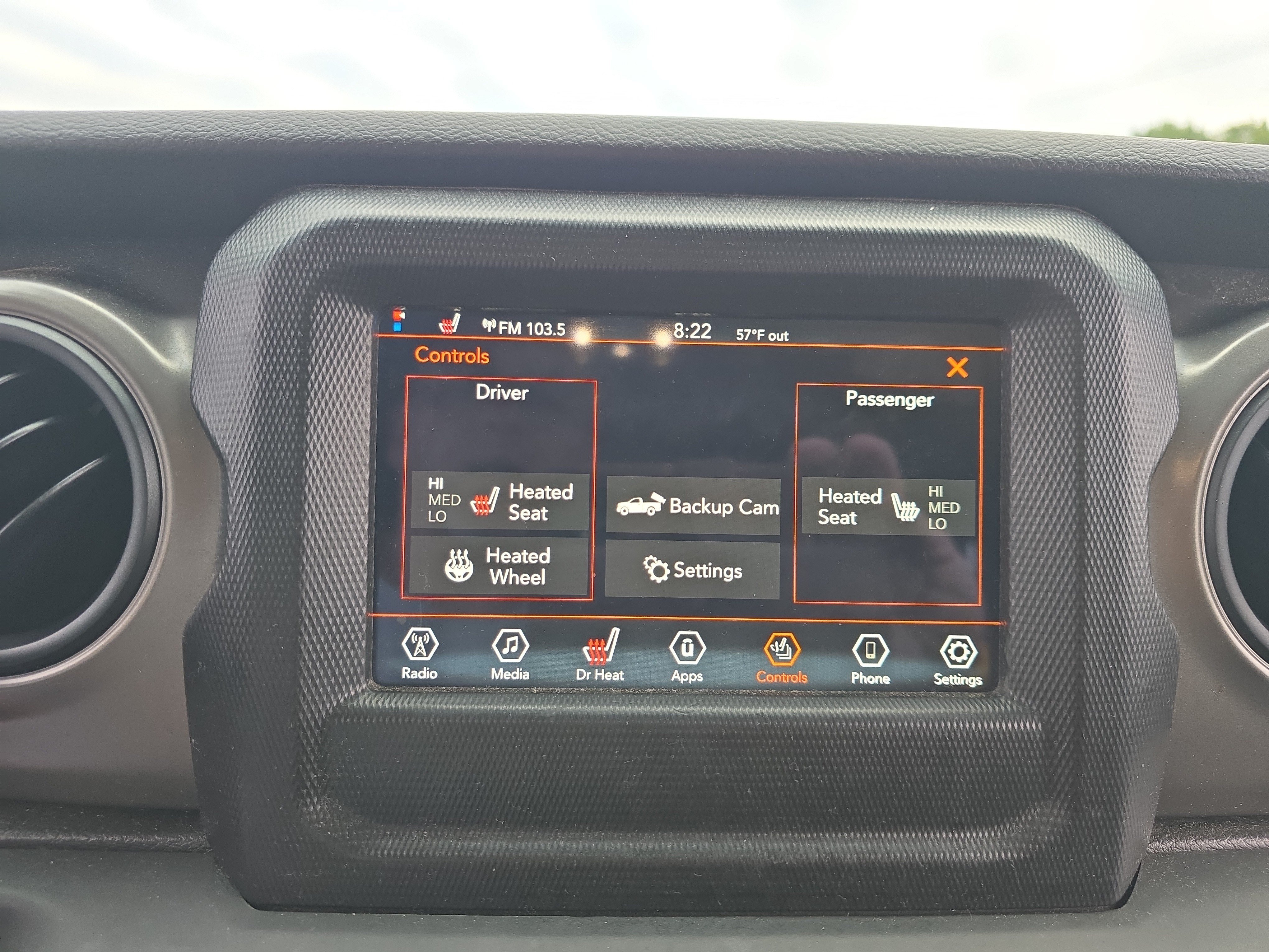 Used 2022 Jeep Gladiator Mojave AWD/4WD image 29