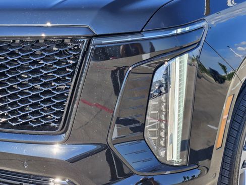 New 2026 Cadillac Escalade ESV Sport w/ Touring Package AWD/4WD image 10