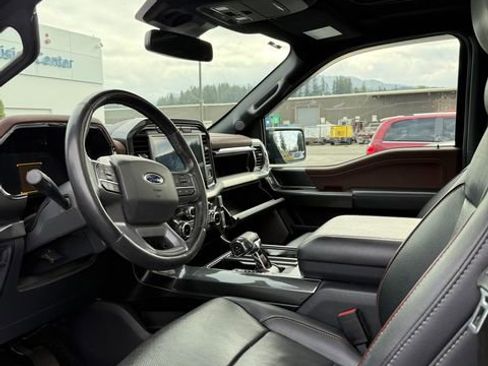 Used 2022 Ford F150 Lariat AWD/4WD image 4