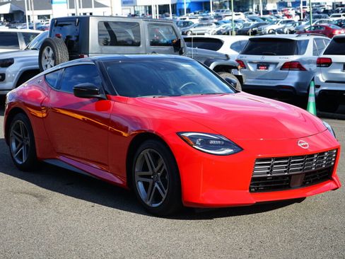 Used 2025 Nissan Z Sport w/ Floor Mat Package image 7