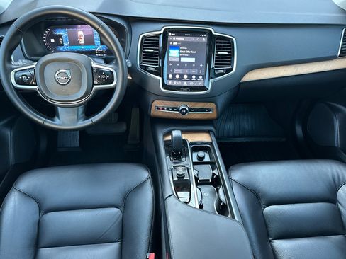 Certified 2024 Volvo XC90 T8 Plus w/ Protection Package Premier AWD/4WD image 15