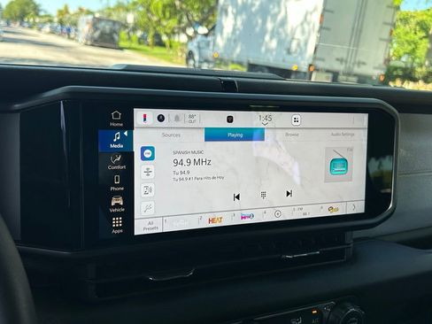 Used 2025 Jeep Wrangler Sport image 44