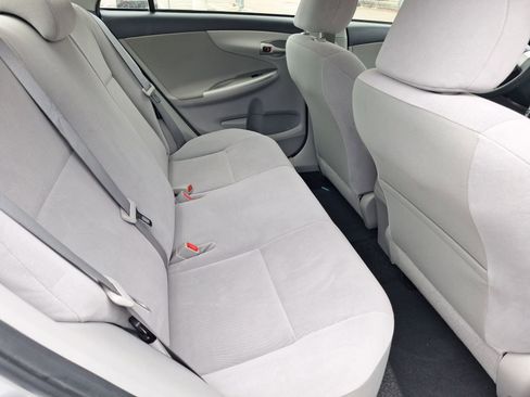 Used 2012 Toyota Corolla LE image 29