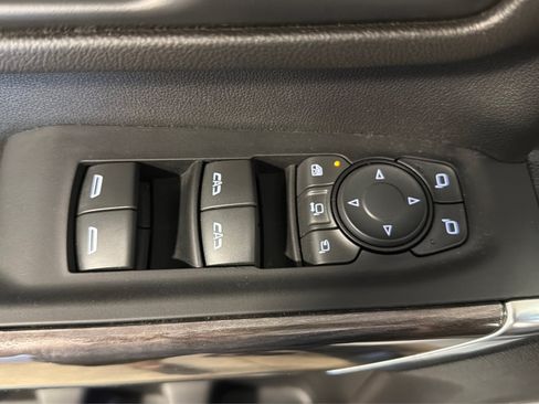 Used 2022 Chevrolet Silverado 3500 LTZ w/ LTZ Plus Package AWD/4WD image 17