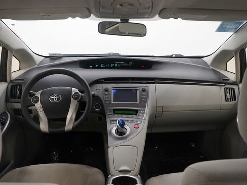 Used 2014 Toyota Prius Two image 13