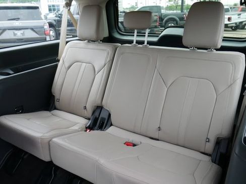 Used 2023 Ford Expedition Max Limited AWD/4WD image 27