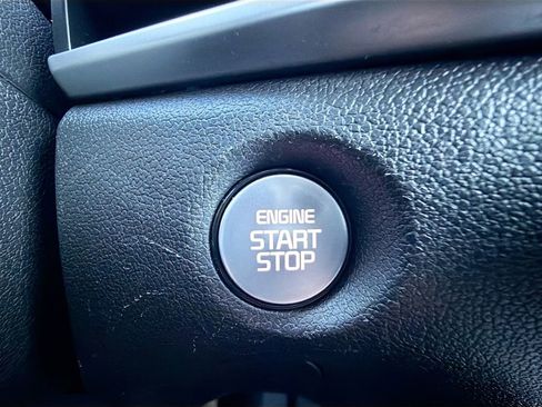 Used 2024 Kia Sorento S image 39