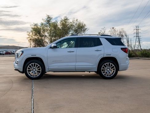 Certified 2026 GMC Terrain Denali image 5