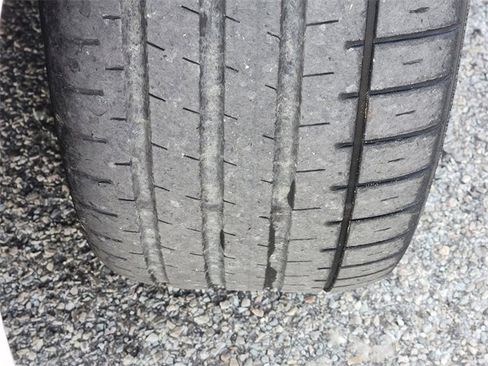 Used 2017 Lincoln MKZ Reserve image 11