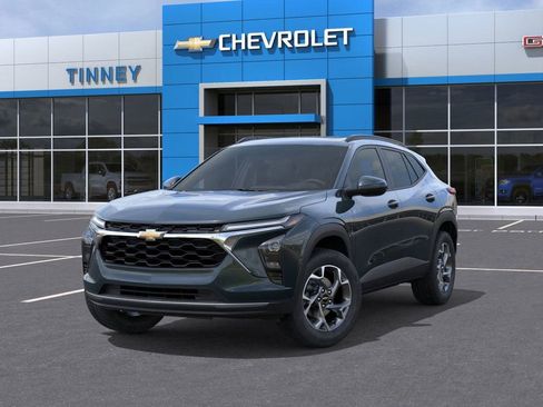 New 2026 Chevrolet Trax LT w/ Sunroof Package image 6